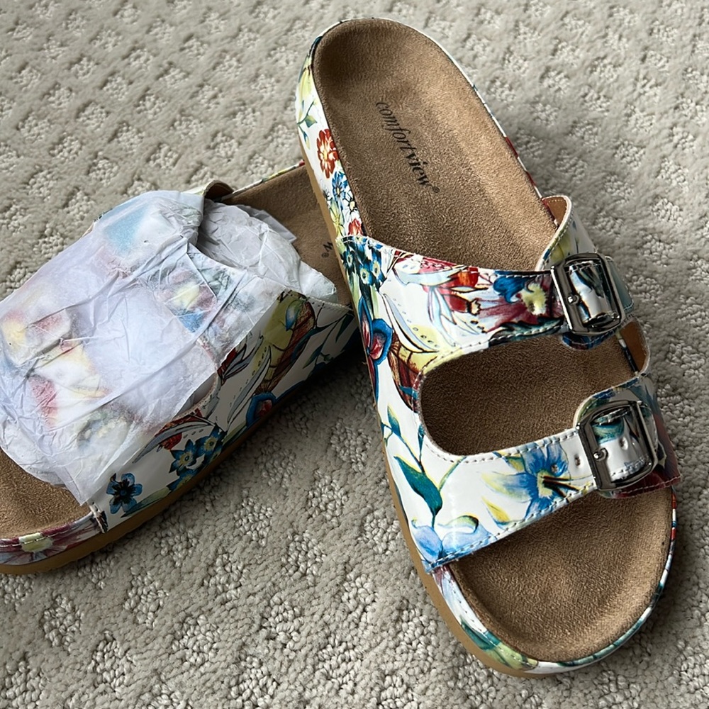 Woman’s sandal by Woman Within. NWT. Slip on. Garden multi color. Size 8M